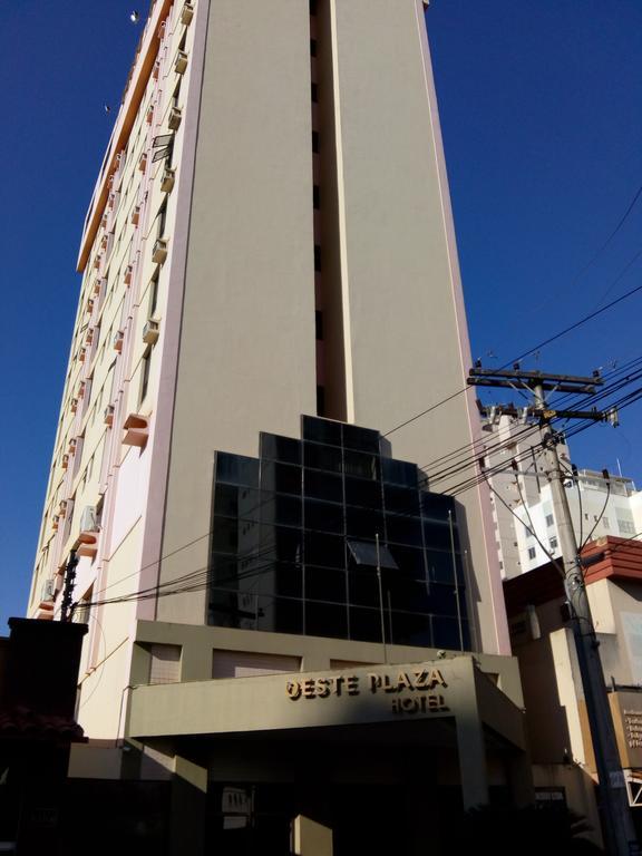 Oft Plaza Oeste Hotel ゴイアニア エクステリア 写真